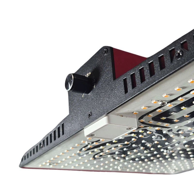 Rhino PRO 130 V2.0 - Lampe horticole LED - Spectre complet Croissance et Floraison